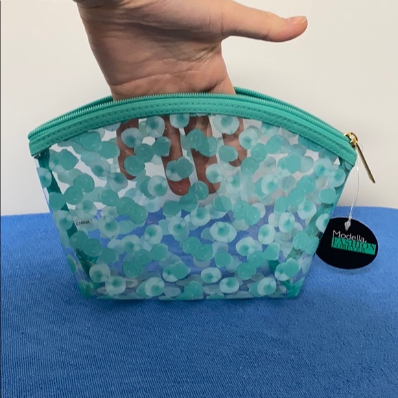 Transparent & Green Zippered Cosmetics Bag - Picture 3 of 5